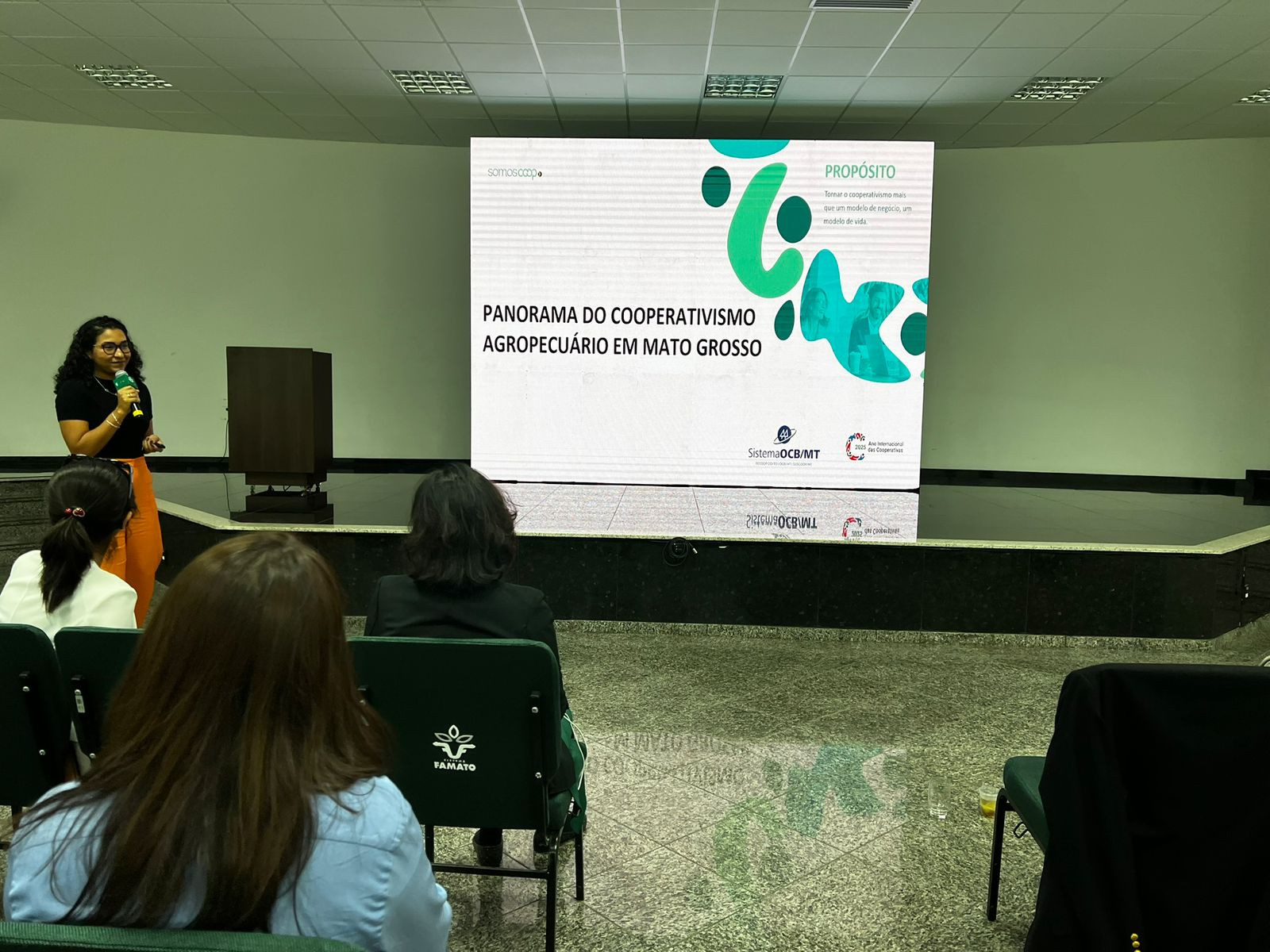 Sistema OCB/MT apresenta cooperativismo agropecuário a empresários chineses da WAFI