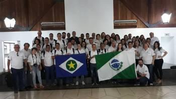 Alunos de MT conhecem gestão das coops do PR