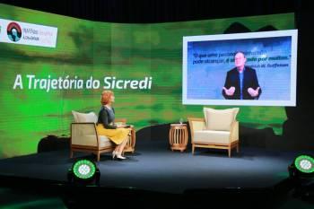 Sicredi destaca apoio das cooperativas de crédito à sociedade