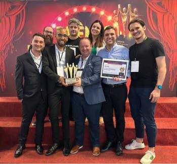 Sicredi recebe troféu Ouro por case de inclusão Libras no WhatsApp