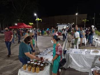 Feira Sicoob é sucesso em Jaciara e movimenta a comercialização de produtos locais