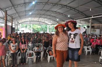 Mas de 400 mulheres participam do Encontro promovido pela Coopernova