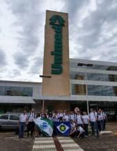 Alunos de MT conhecem gestão das coops do PR